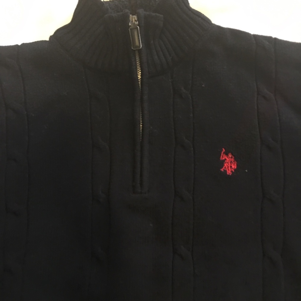 Men’s Polo zip neck sweater size XL